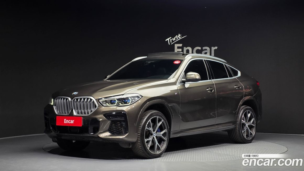 BMW X6 xDrive40i M Sport, 2022