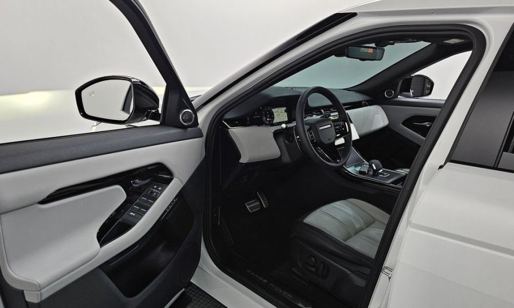 Land Rover Range Rover Evoque P250 Dynamic SE, 2026