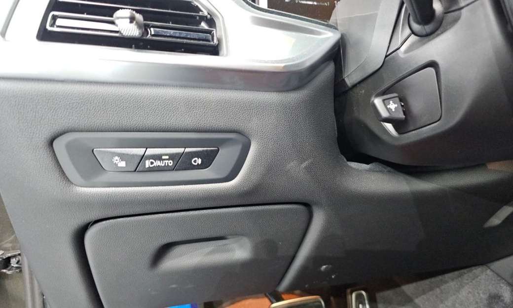 BMW X6 xDrive40i M Sport, 2025