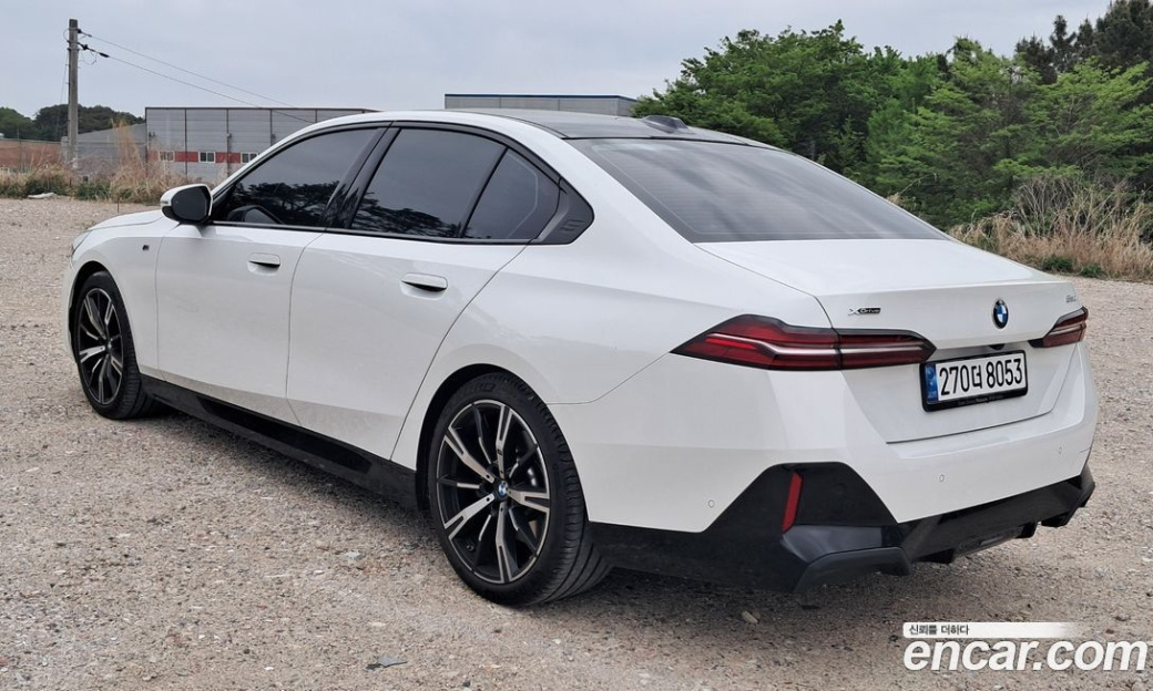 BMW 5-Series 530i xDrive M Sport, 2024