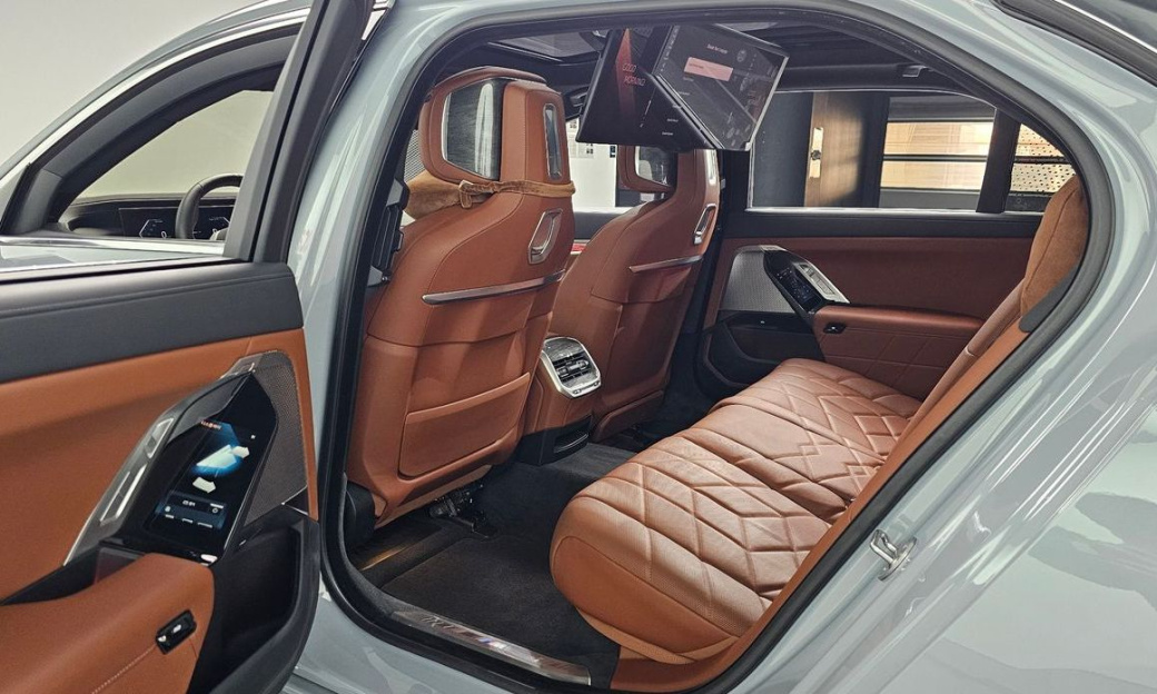 BMW 7-Series 740i xDrive M Sport, 2024