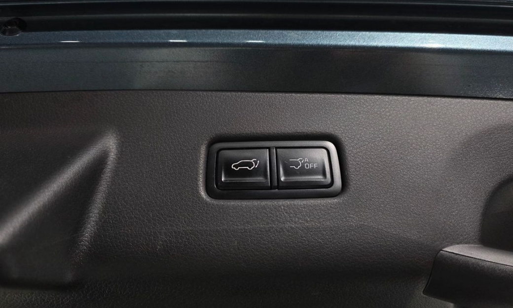Kia Carnival 9-Seater Noblesse, 2025
