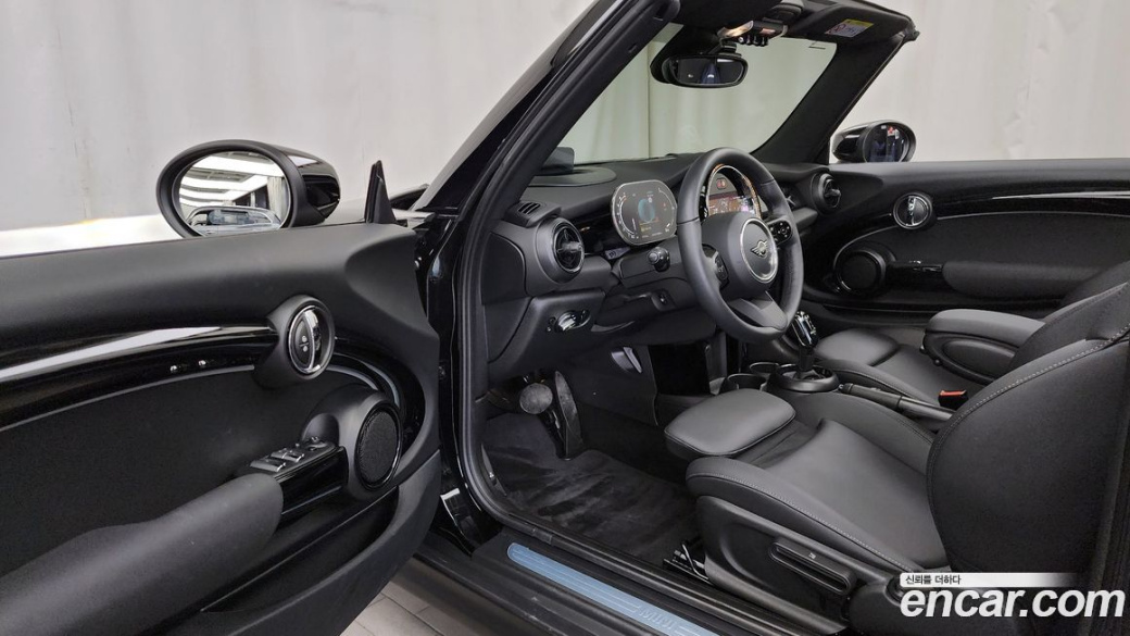 Mini Cooper Convertible Classic, 2024