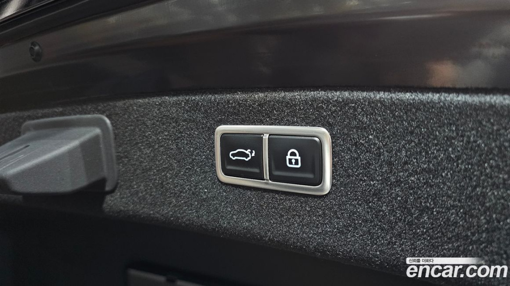 Genesis G80 Gasoline 2.5 Turbo 2WD, 2025