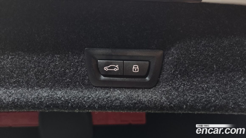 BMW 3-Series 320i M Sport, 2024