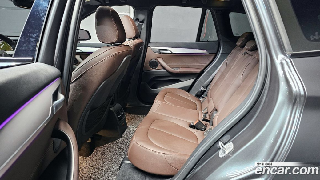 BMW X1 xDrive 20i M Sport, 2022