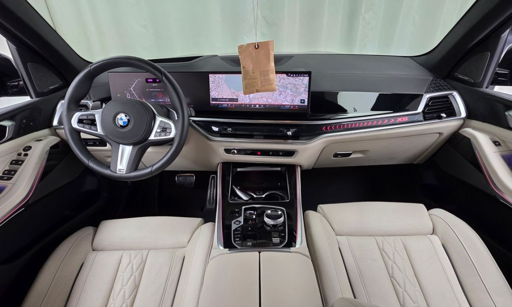 BMW X5 xDrive 40i M Sport, 2025
