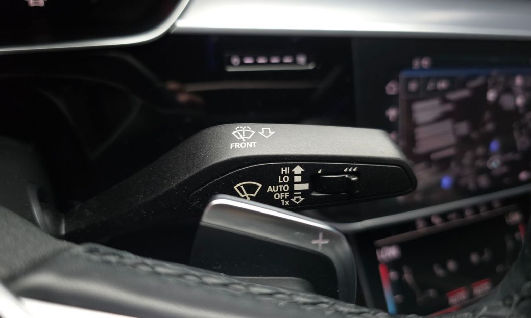 Audi A8 55 TFSI Quattro LWB, 2021