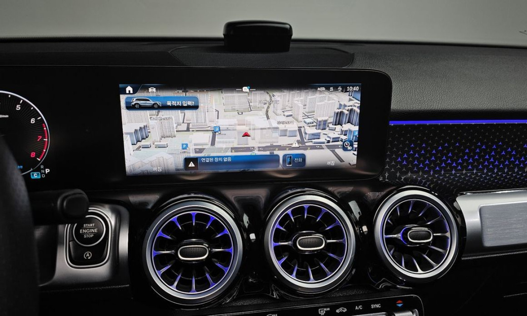 Mercedes-Benz GLB-Class GLB250 4MATIC, 2025