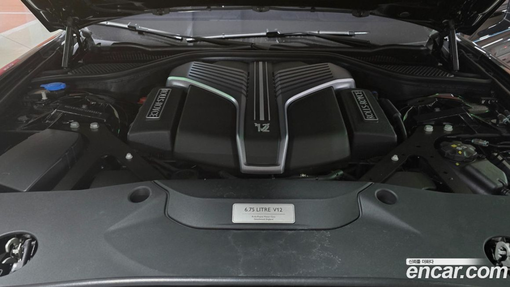 Rolls-Royce Ghost 6.7 V12 Black Badge, 2026