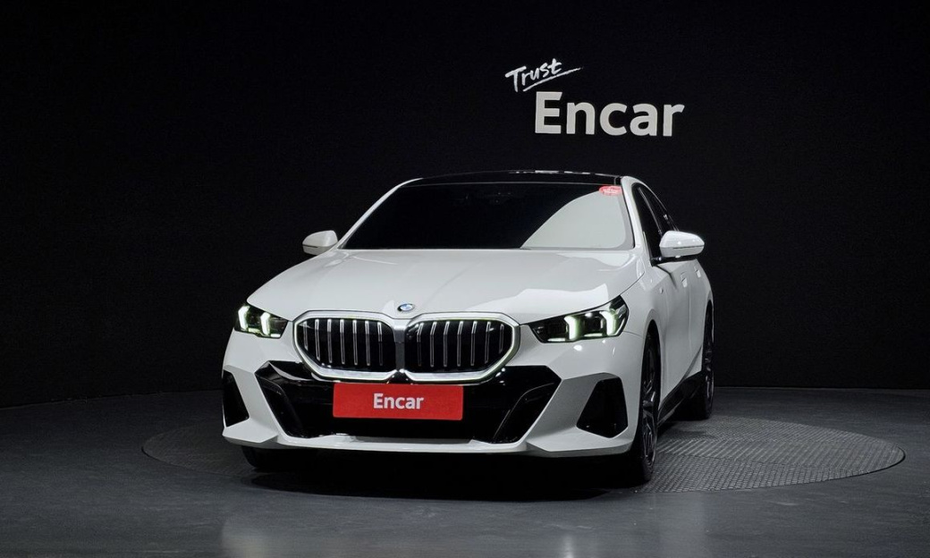 BMW 5-Series 520i M Sport, 2024