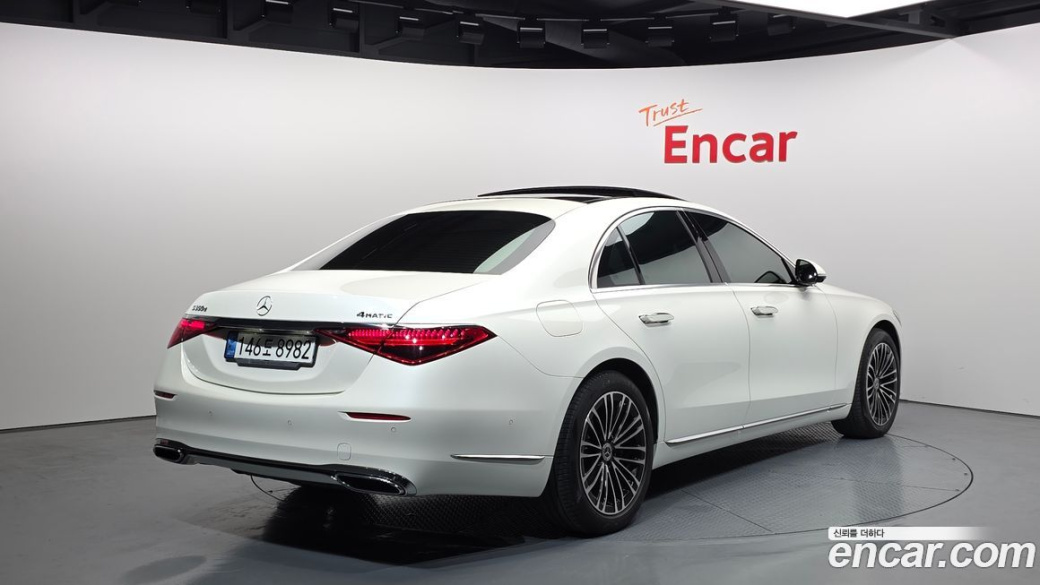 Mercedes-Benz S-Class S350 d, 2022