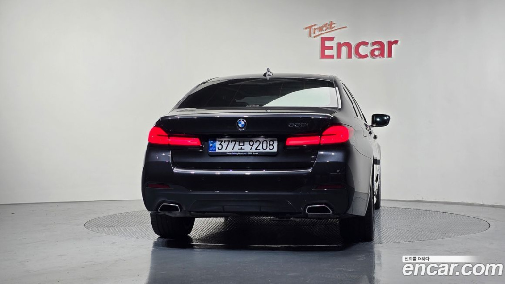 BMW 5-Series 530i M Sport Package, 2022