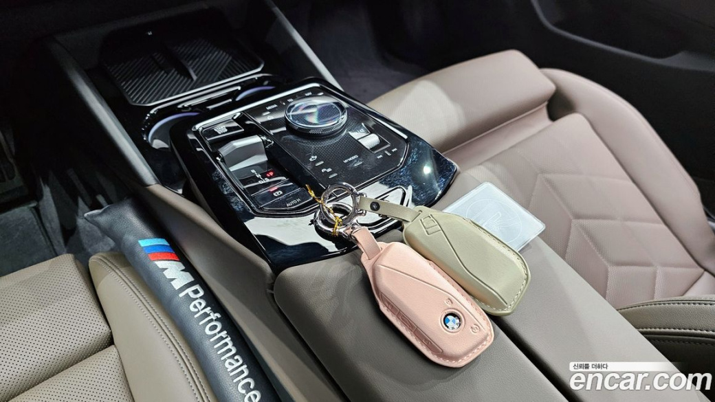 BMW 5-Series 520i M Sport, 2025