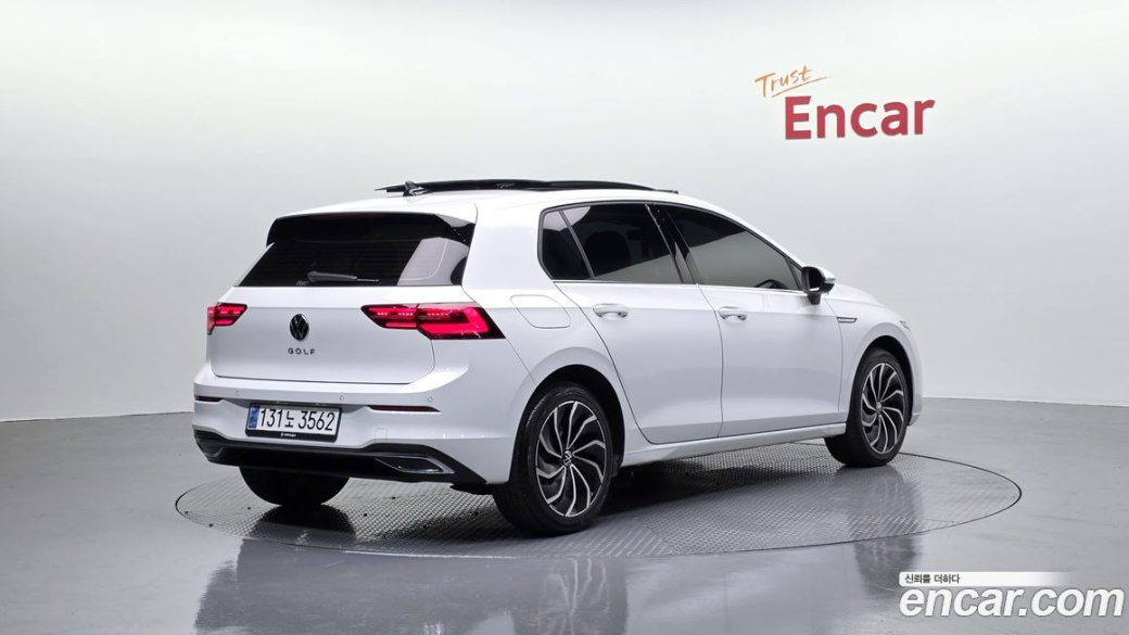 Volkswagen Golf 2.0 TDI Prestige, 2024