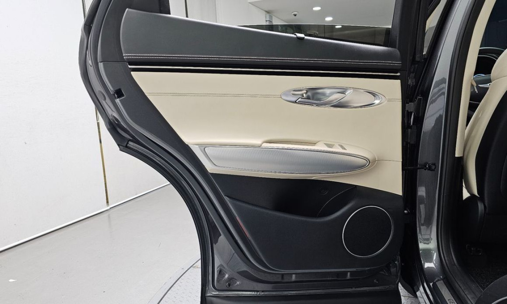 Genesis GV70 2.5T Gasoline 2WD, 2022