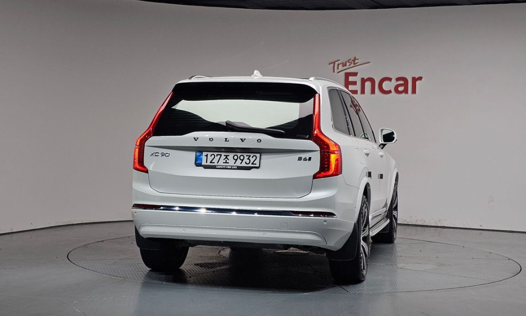 Volvo XC90 B6 Ultra Bright, 2025