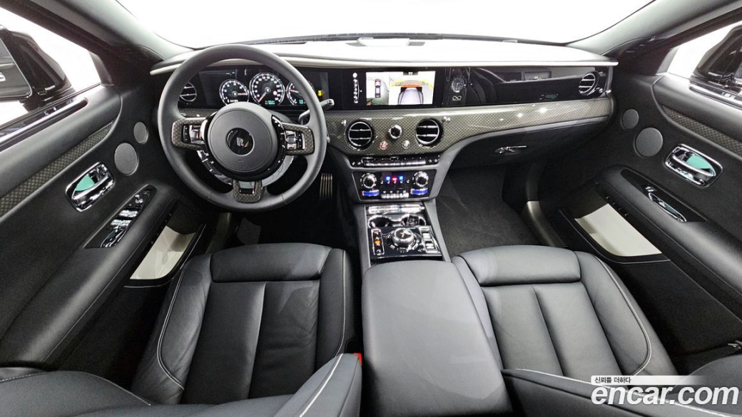 Rolls-Royce Ghost 6.7 V12 Black Badge, 2023