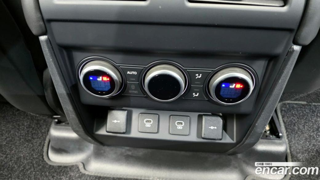 Land Rover Defender 110 D300 HSE, 2022