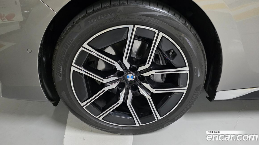 BMW 7-Series 740d xDrive M Sport, 2025