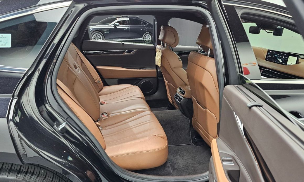 Genesis G80 Gasoline 2.5 Turbo AWD, 2024