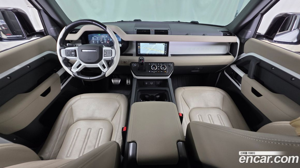 Land Rover Defender 90 D250 SE, 2022