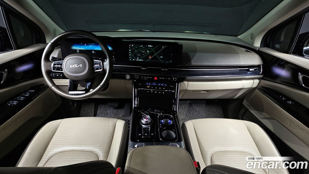 Kia Carnival 9-Seater Hi-Limousine, 2022