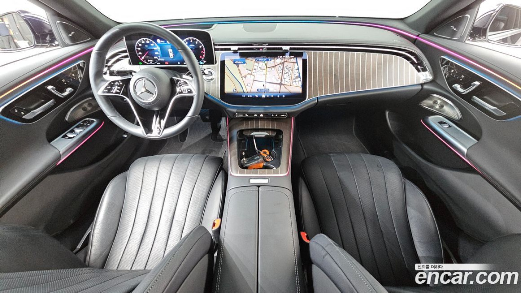 Mercedes-Benz E-Class E300 4MATIC Exclusive, 2024