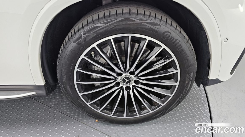 Mercedes-Benz GLC-Class GLC300 4MATIC Coupe, 2025