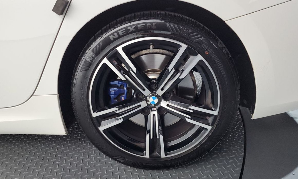 BMW 3-Series 320i M Sport, 2024