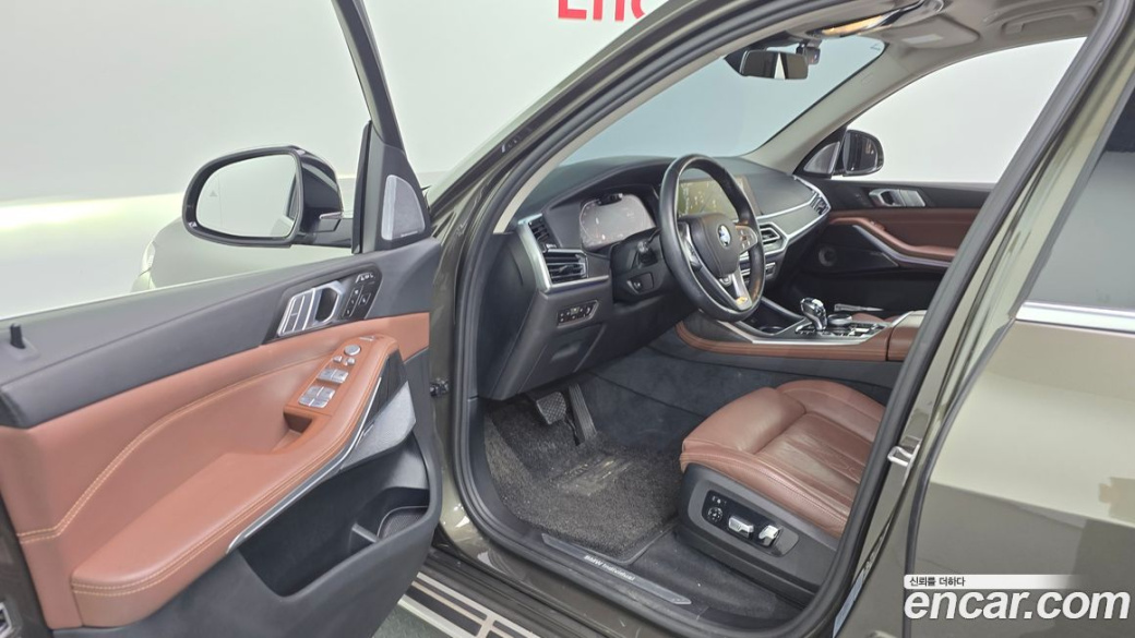 BMW X7 xDrive 40i Design Pure Excellence 7-Seater, 2022