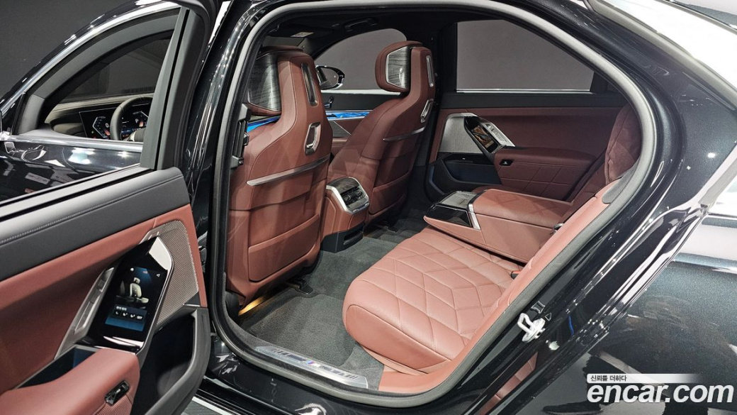 BMW 7-Series 740i xDrive M Sport Limited, 2024