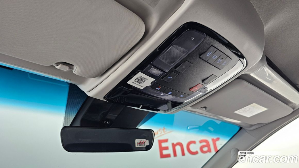 Hyundai Staria Tourer 9-Seater, 2025