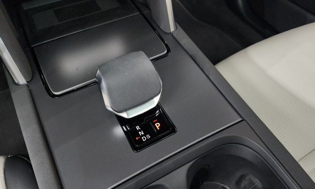 Land Rover Discovery Sport P250 Dynamic SE, 2025