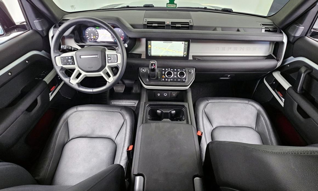 Land Rover Defender 90 D250 XS Edition, 2024