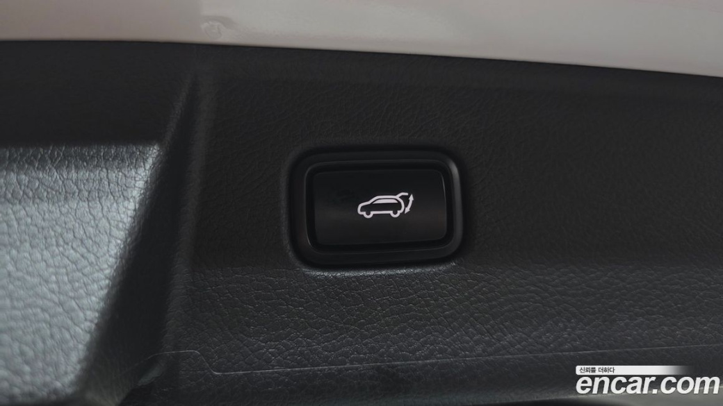 Kia Mohave Diesel 3.0 4WD 6-Seater, 2022