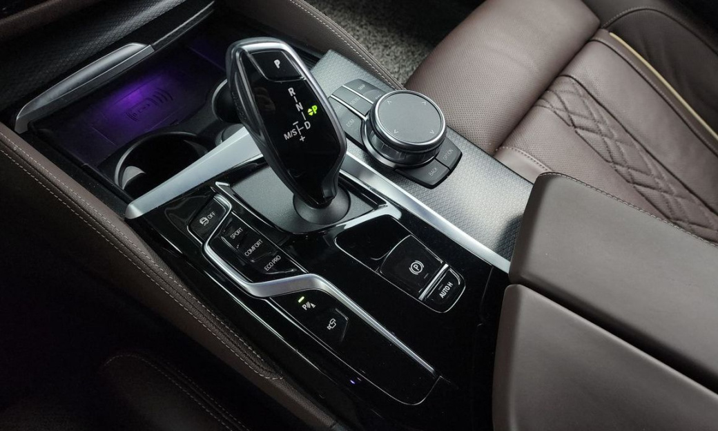 BMW 5-Series 523d xDrive M Sport, 2023