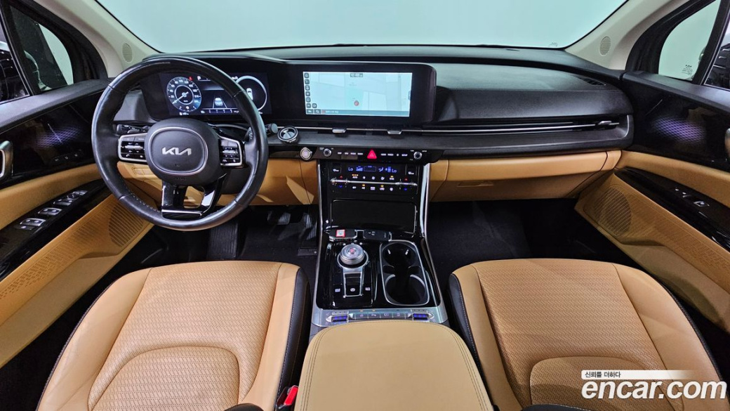 Kia Carnival 9-Seater Signature, 2023