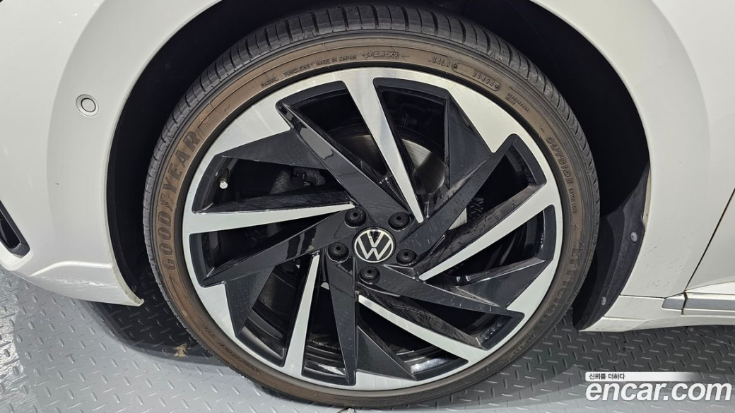 Volkswagen Arteon 2.0 TDI R-LIINE 4Motion, 2022