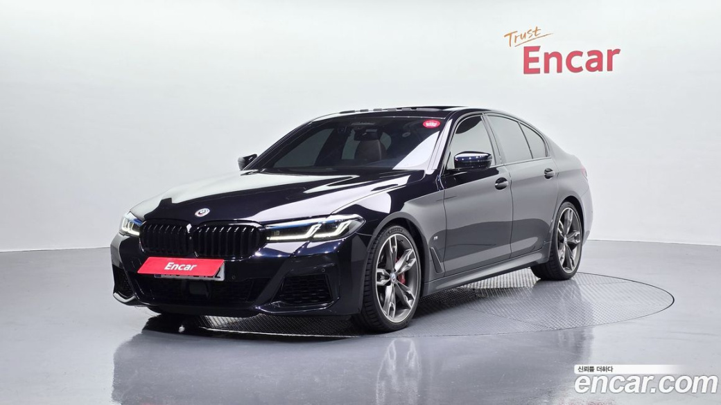 BMW 5-Series M550i xDrive, 2023