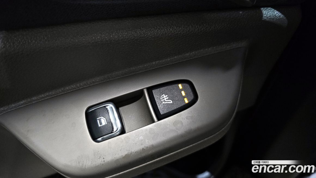 Kia Carnival 9-Seater Prestige, 2024