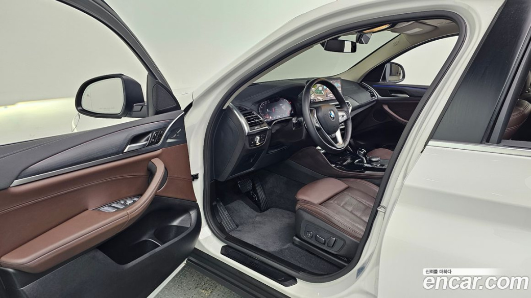 BMW X4 xDrive20i xLine, 2025