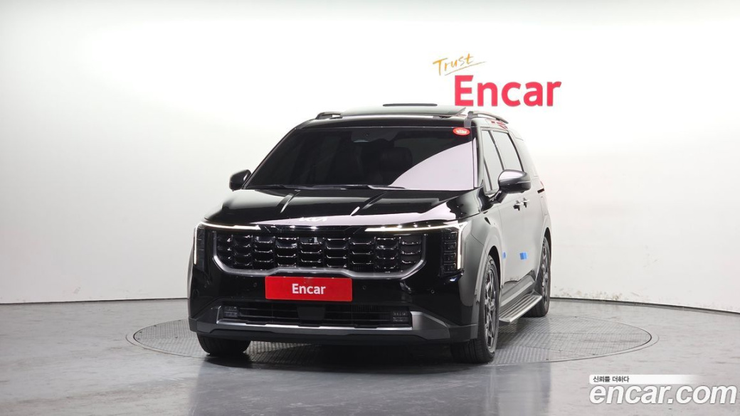 Kia Carnival 7-Seater Gravity, 2024