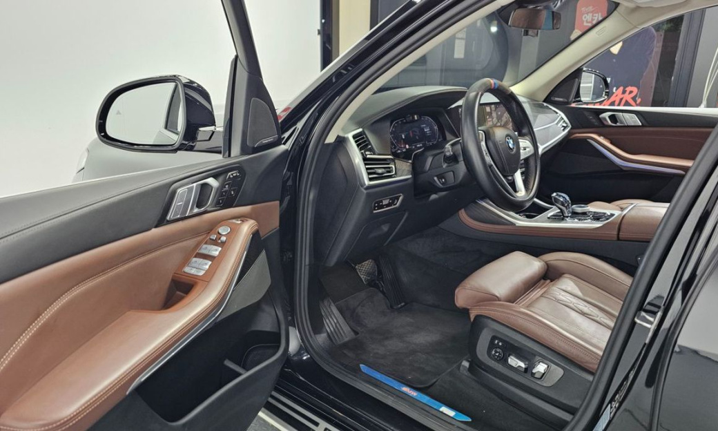 BMW X7 xDrive 40d Design Pure Excellence 7-Seater, 2022