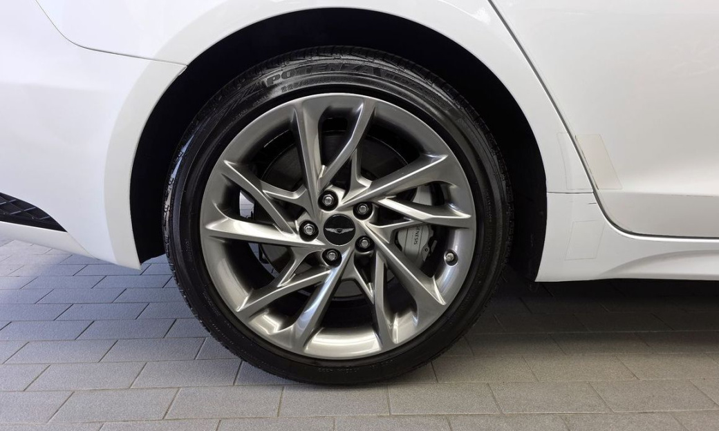 Genesis G70 Gasoline 2.5T 2WD, 2025