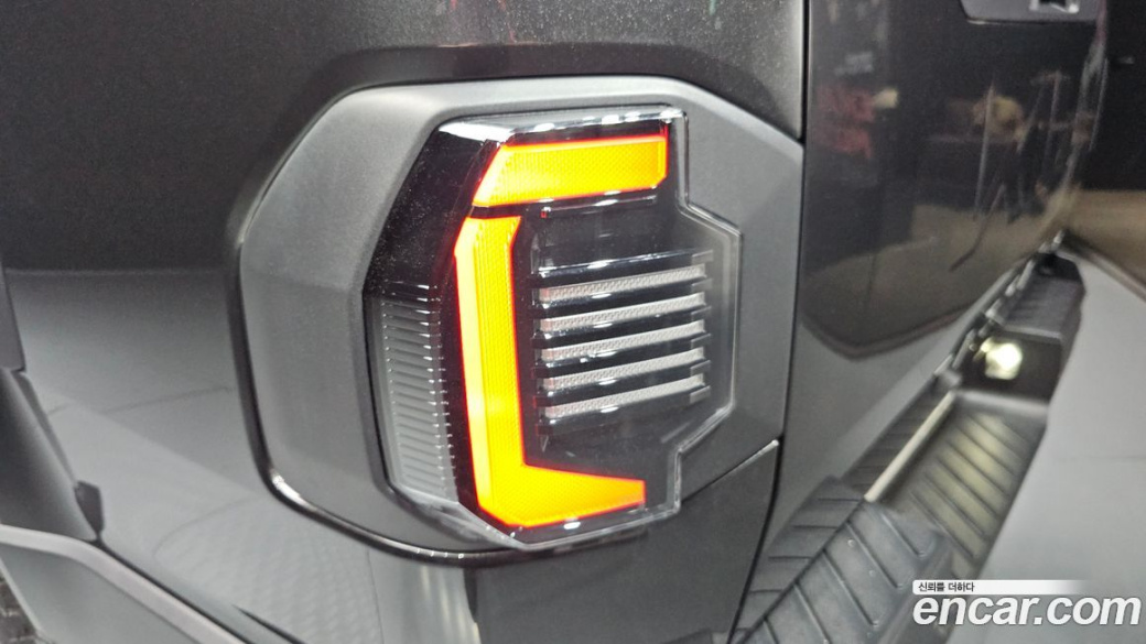 Kia Tasman 2.5T Gasoline 4WD, 2026