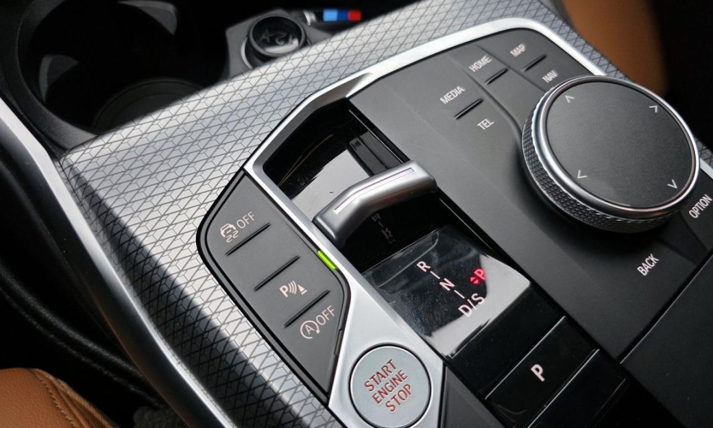 BMW 3-Series 320i M Sport, 2023
