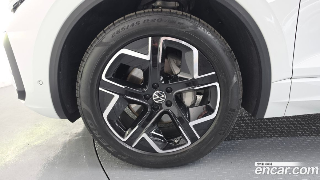 Volkswagen Touareg 3.0 TDI Prestige, 2024
