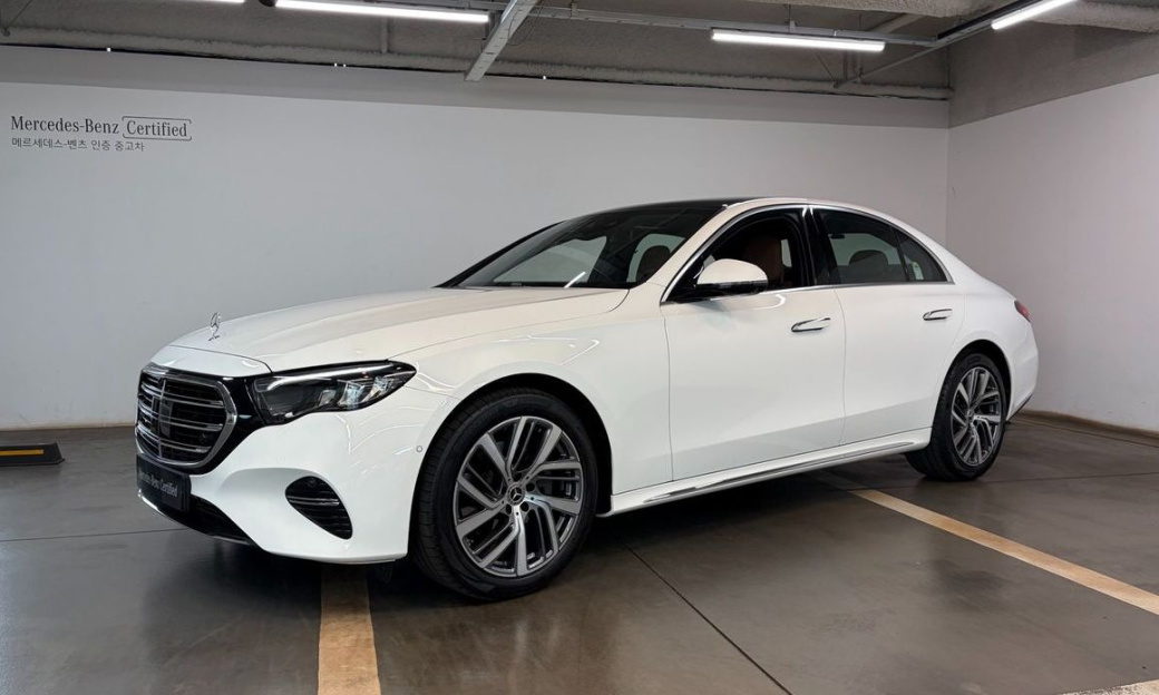 Mercedes-Benz E-Class E220d 4MATIC Exclusive, 2026