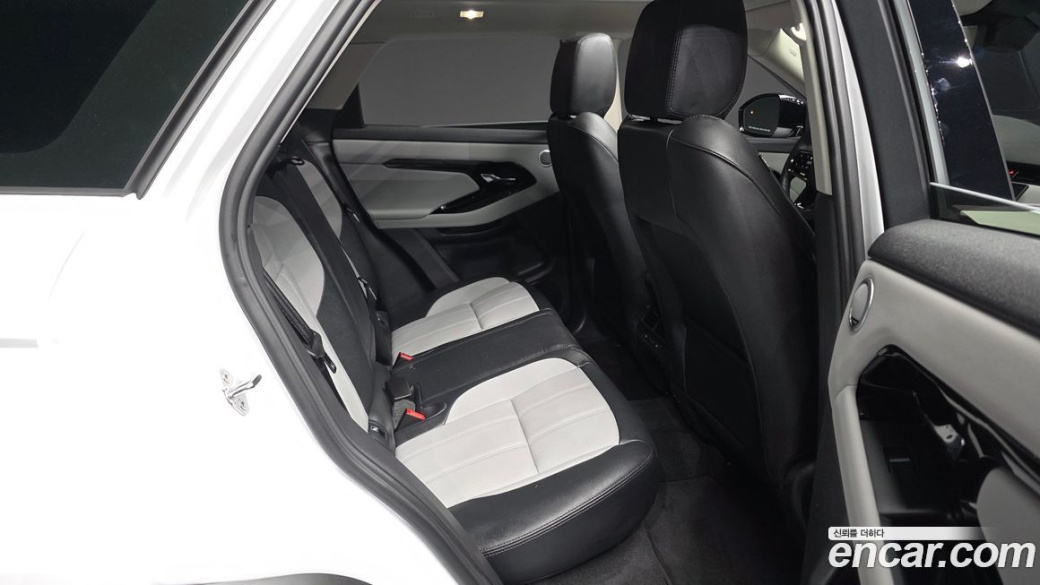 Land Rover Range Rover Evoque P250 Dynamic SE, 2025